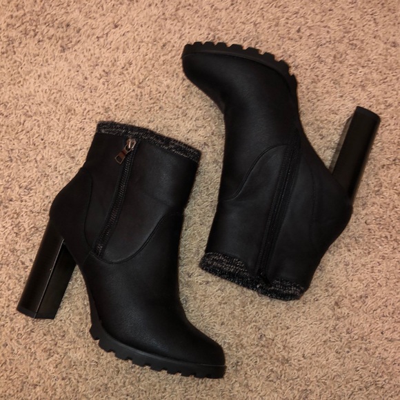 JustFab Carolina Sweater Cuff Bootie Size 11 - Picture 6 of 6